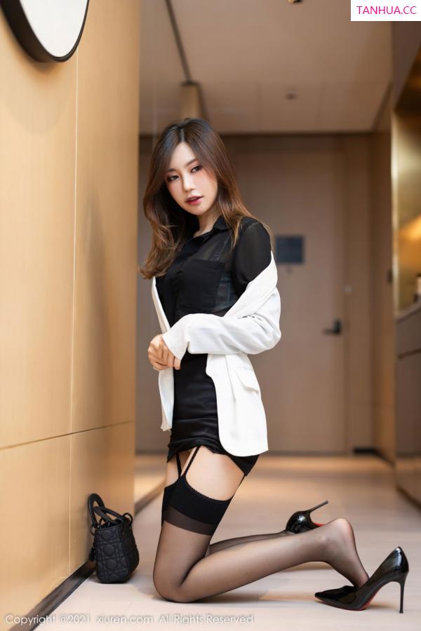 綺裡嘉 绮里嘉 [XiuRen]高清写真图 2021.11.30 No.4285 绮里嘉ula第8张图片